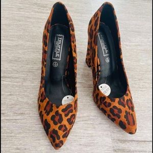 Truffle Collection Pin Up Style Leopard Print